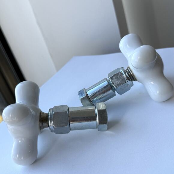 Antique J.H. Balmer Co White Porcelain Cross Handles Hot & Cold Faucet Knobs Set - Picture 4 of 9